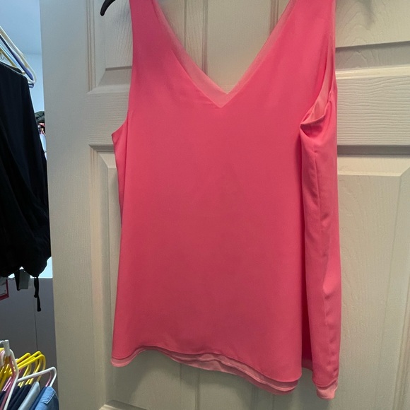 Lilly Pulitzer Pink florin - Picture 2 of 9